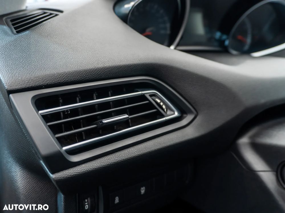 Peugeot 308 1.2 VTi Active - 23