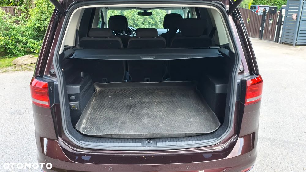 Volkswagen Touran ver-1-4-tsi-bluemotion-technology-dsg-comfortline - 17