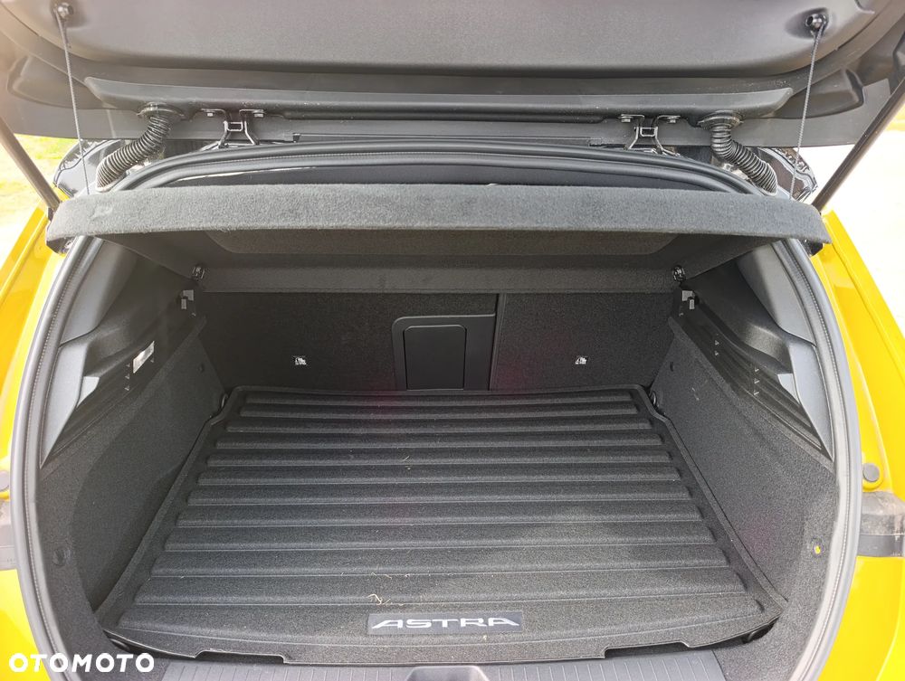 Opel Astra 1.2 Turbo Business Elegance - 32