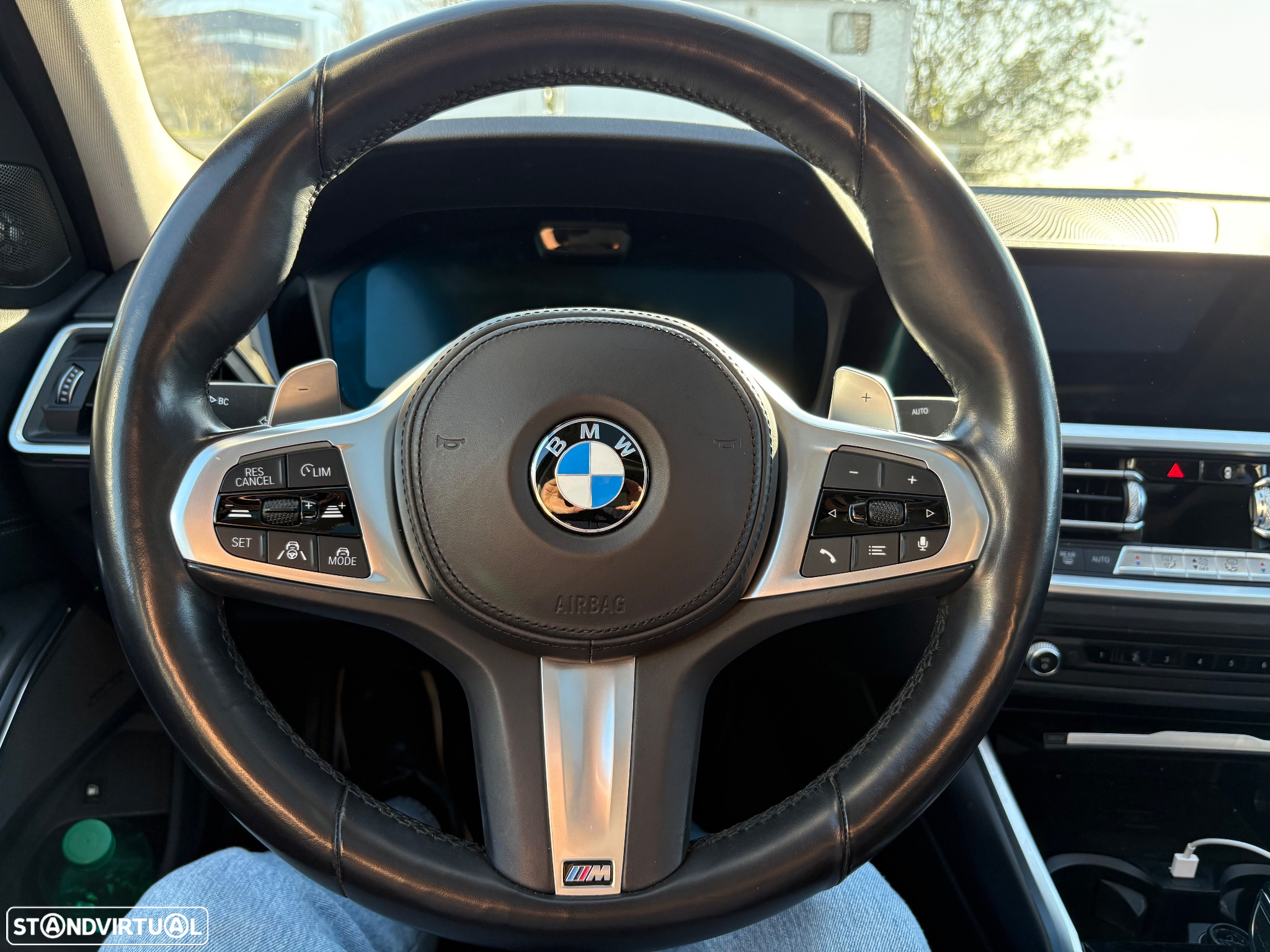 BMW 330 e Auto - 11