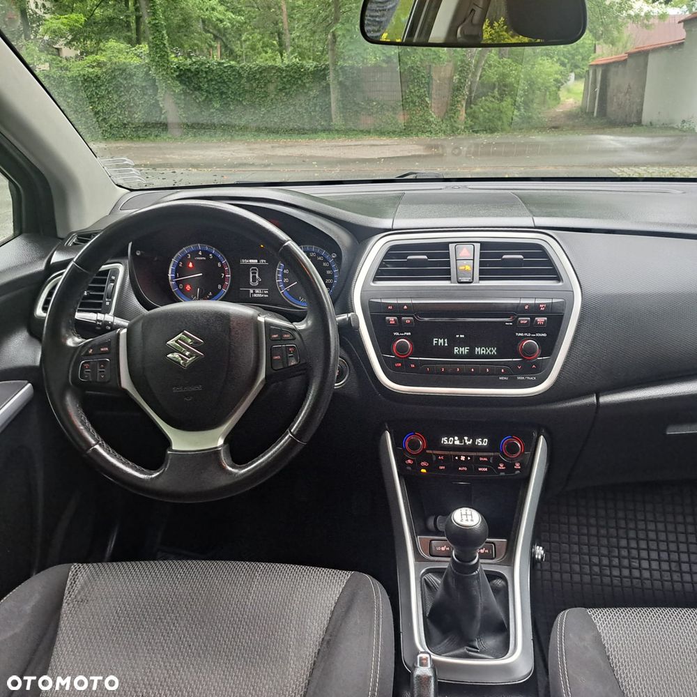 Suzuki SX4 1.6 Comfort Plus - 7