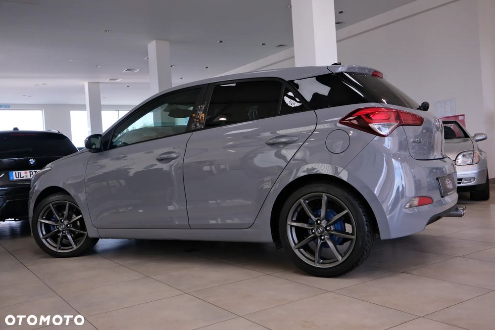 Hyundai i20 - 15