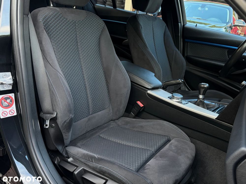 BMW Seria 3 318d M Sport - 24