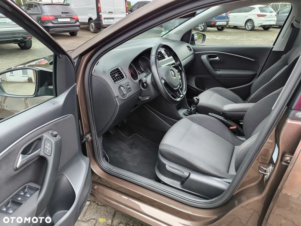 Volkswagen Polo 1.0 TSI (Blue Motion Technology) Highline - 17