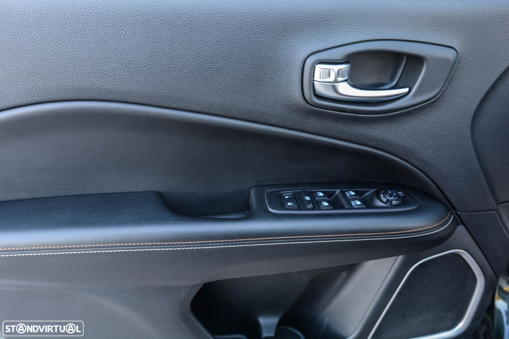 Jeep Compass 1.6 M-Jet Limited - 20