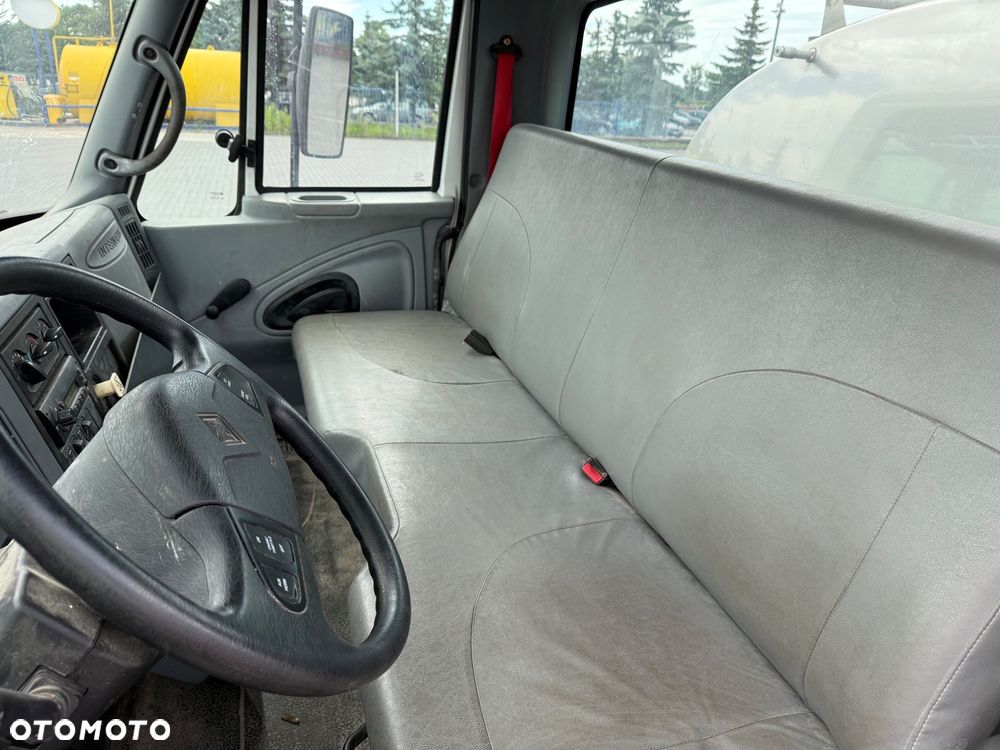 International Dura Star 4400 SBA 6x4 - 15