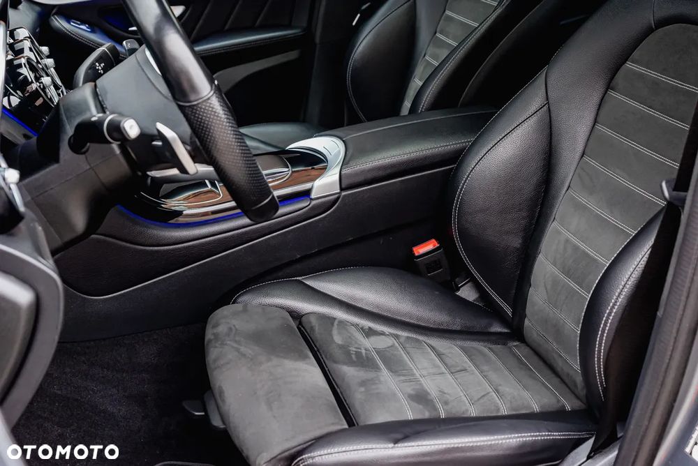Mercedes-Benz GLC 300 e 4-Matic AMG Line - 13