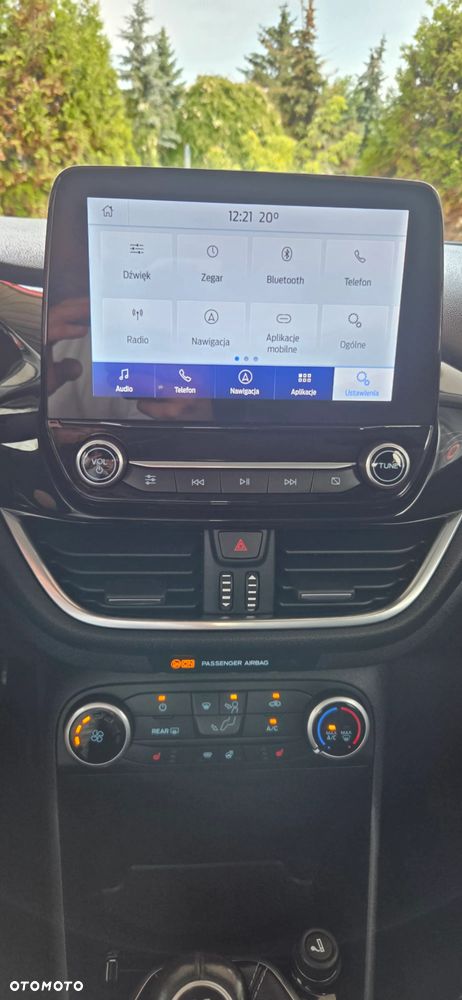 Ford Fiesta 1.0 EcoBoost S&S TITANIUM - 28