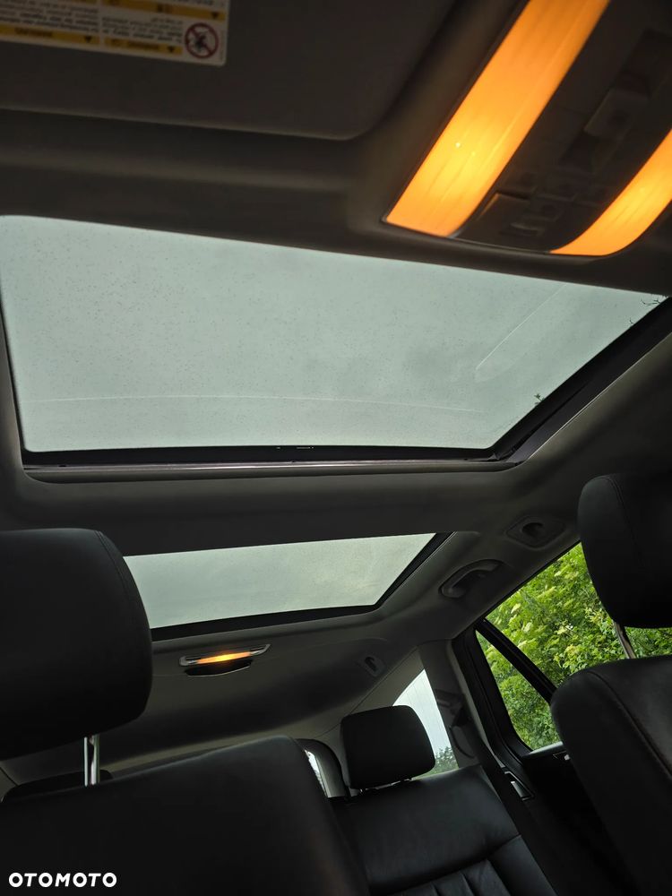 Mercedes-Benz Klasa E 350 CDI DPF BlueEFFICIENCY 7G-TRONIC Elegance - 32