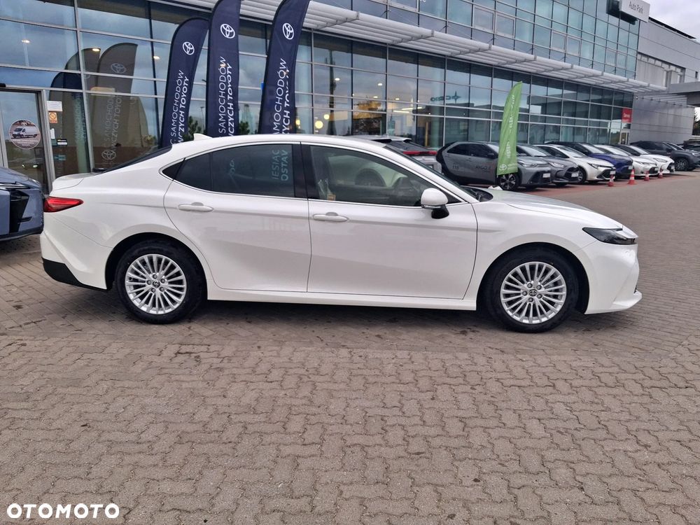 Toyota Camry 2.5 Hybrid Dynamic Force Comfort e-CVT - 4