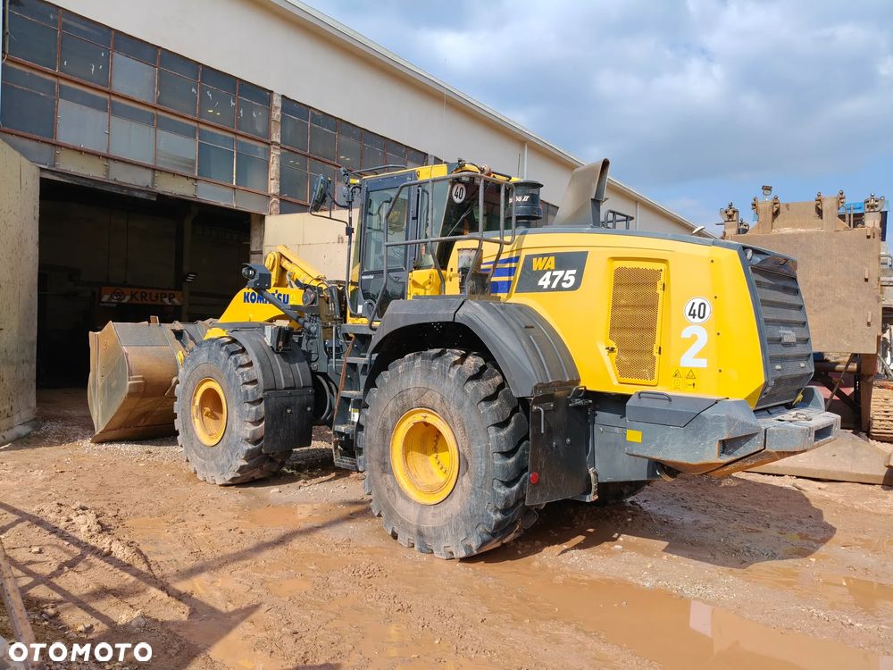 Komatsu WA475-10E0 2 - 3