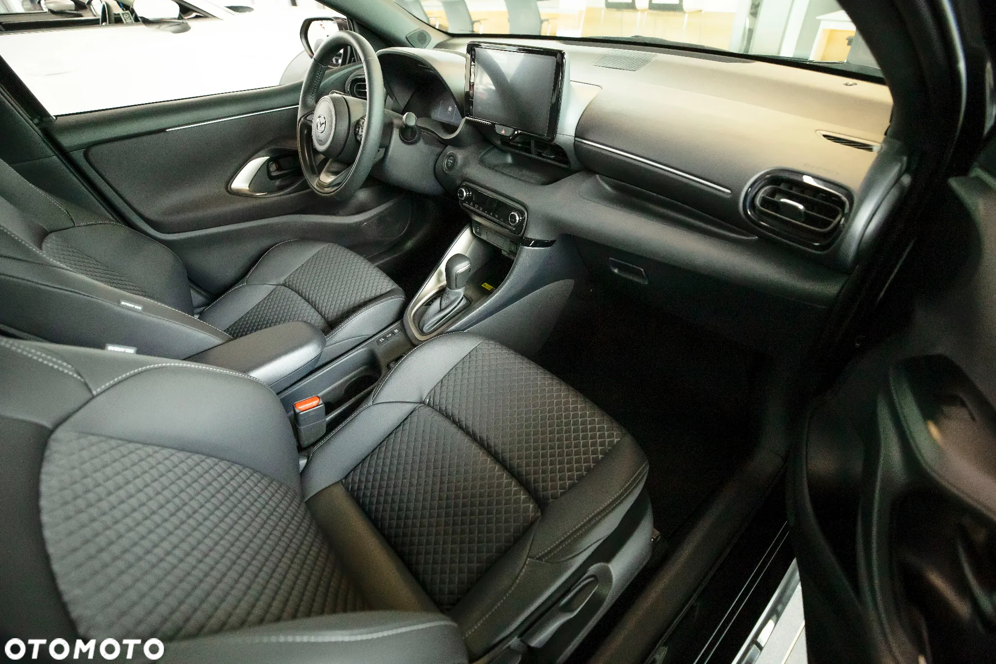 Mazda - 8