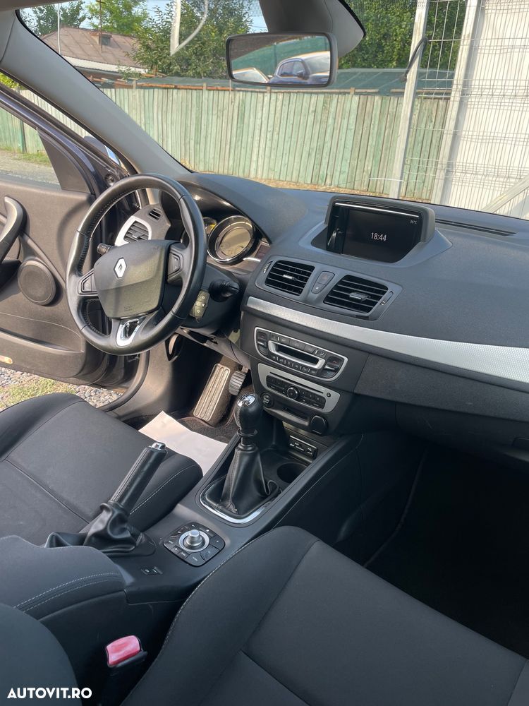 Renault Megane ENERGY dCi 130 Start & Stopp Luxe - 8