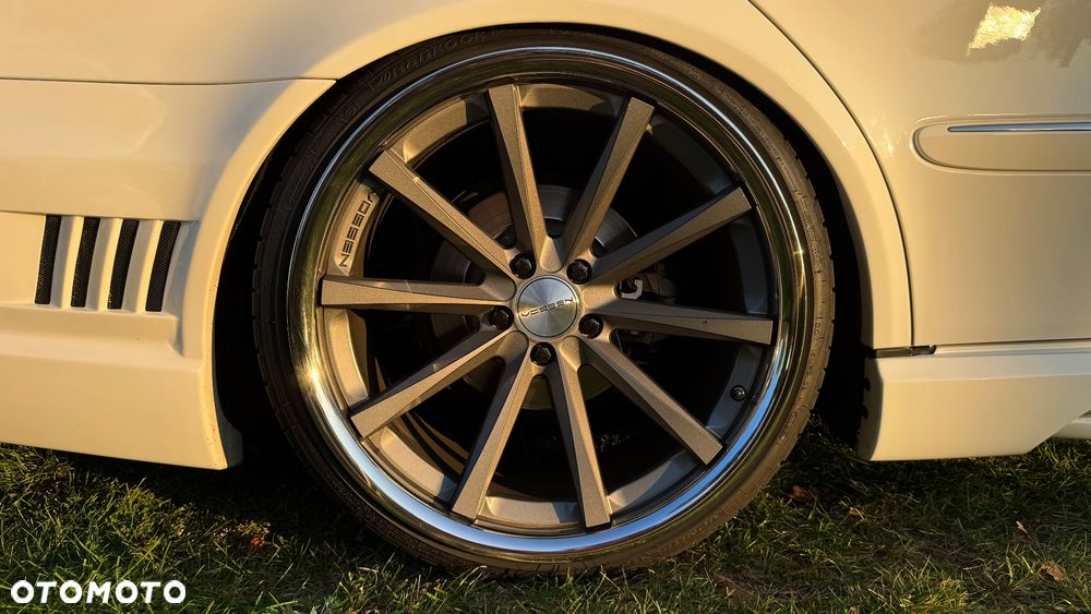 Mercedes-Benz Klasa E 500 7G-TRONIC Avantgarde - 17