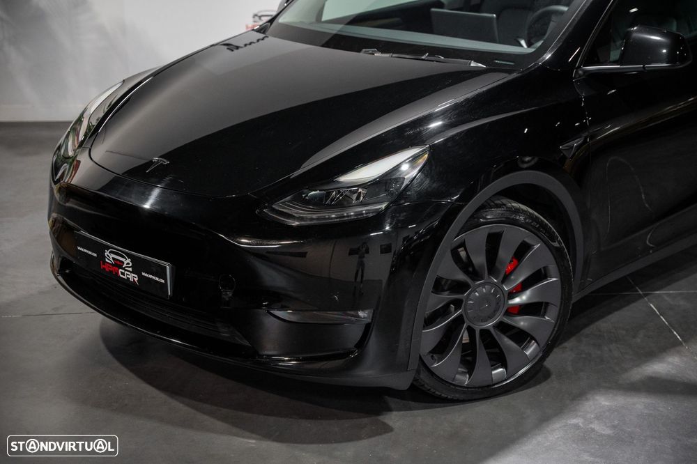 Tesla Model Y Performance Dual Motor AWD - 8