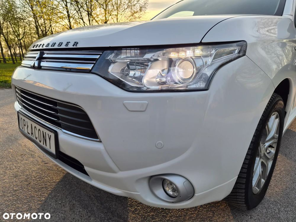 Mitsubishi Outlander - 30