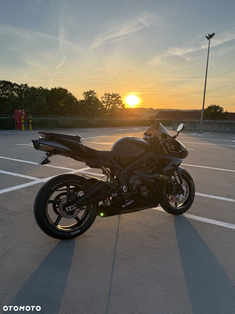 Triumph Daytona - 3