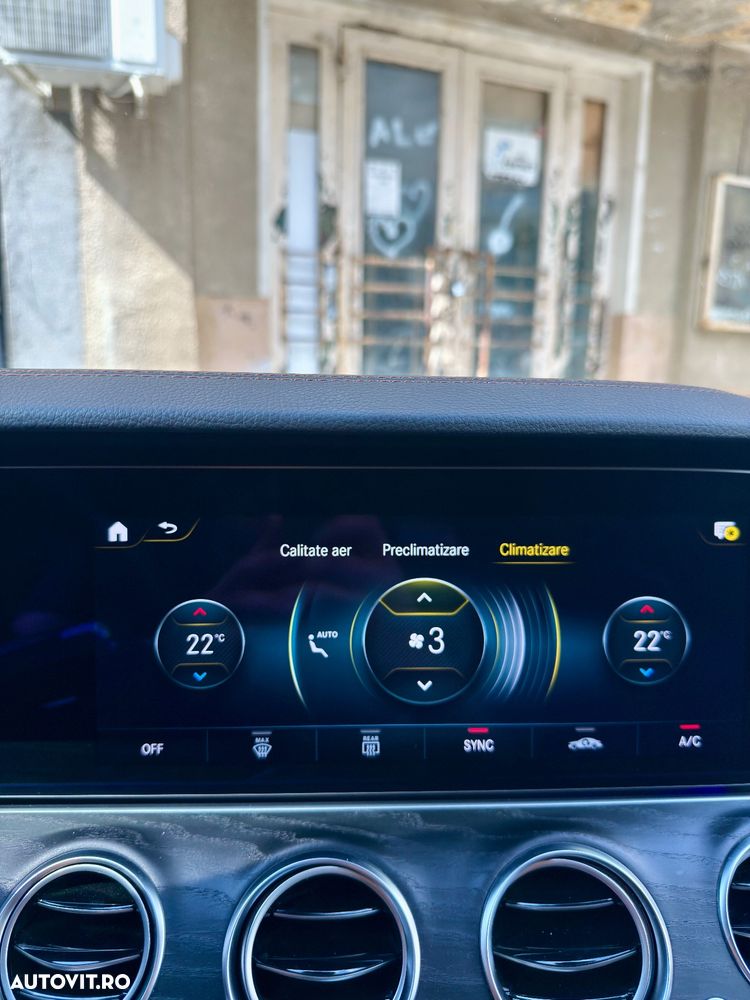 Mercedes-Benz E - 25