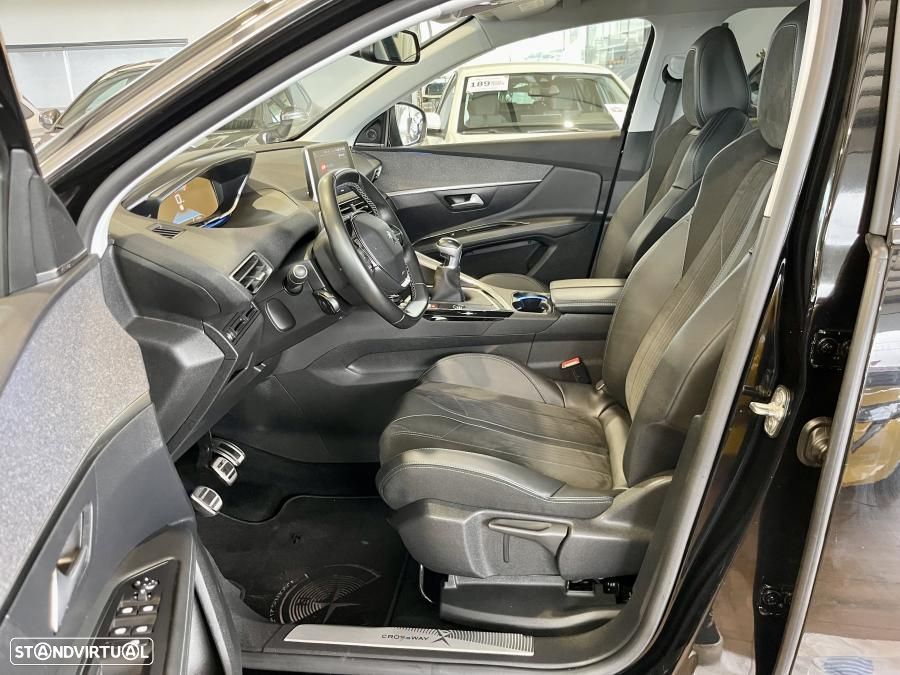Peugeot 3008 PureTech 130 Stop & Start GPF Crossway - 11