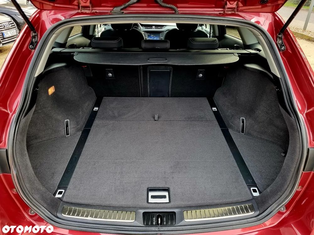 Toyota Avensis 1.8 Prestige - 13