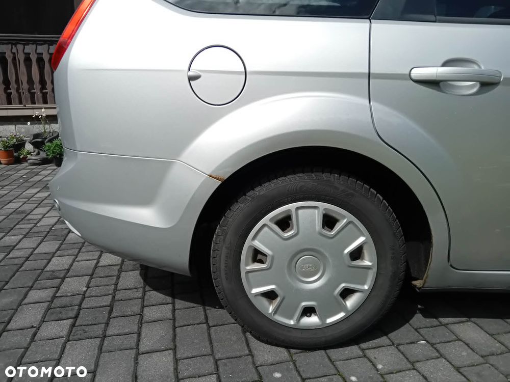 Ford Focus 1.6 Comfort - 6