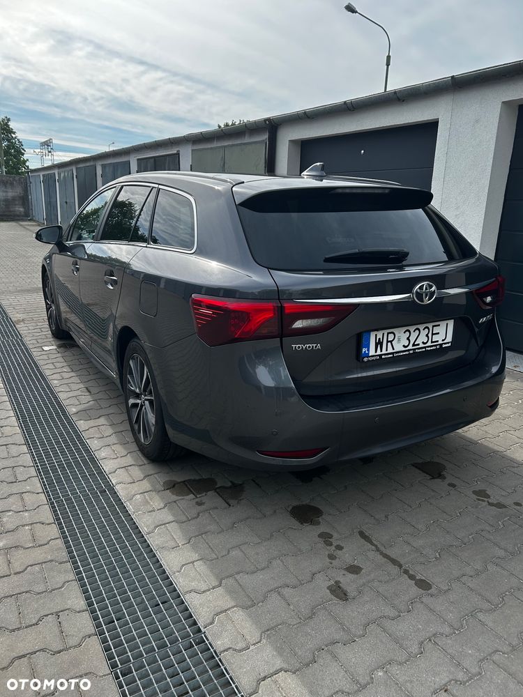 Toyota Avensis 2.0 D-4D Prestige - 4