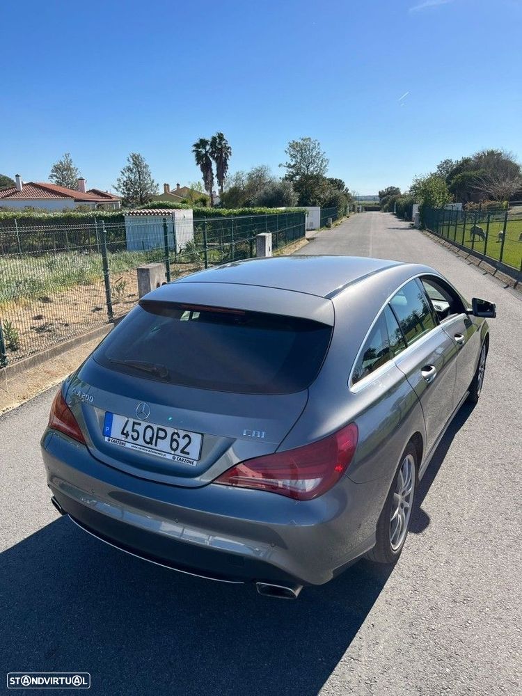 Mercedes-Benz CLA 200 d Shooting Brake - 14