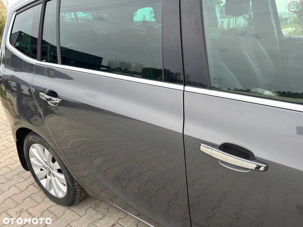 Opel Zafira - 22