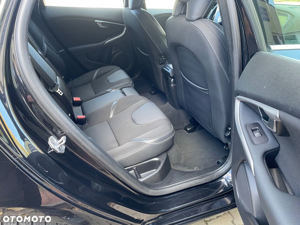 Volvo V40 D2 You - 21
