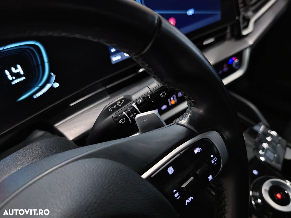 Kia Sportage 1.6 T-GDI HEV 6AT 4x2 Business Line - 25