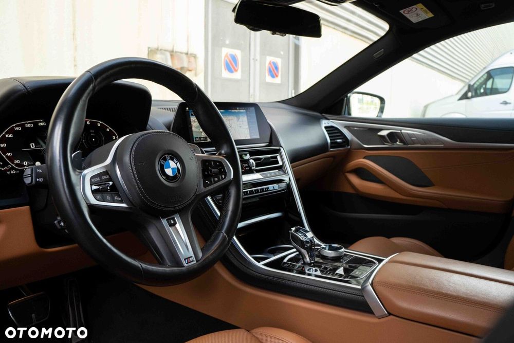 BMW Seria 8 M850i xDrive - 14