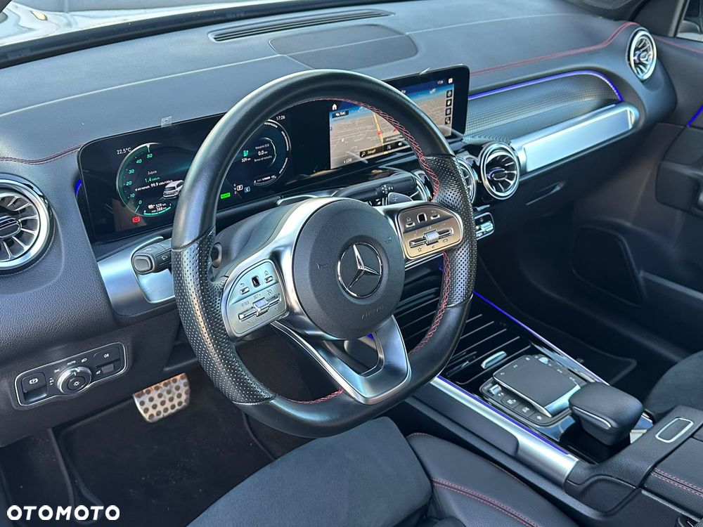 Mercedes-Benz EQB 300 66.5kWh 4-Matic AMG Line - 16