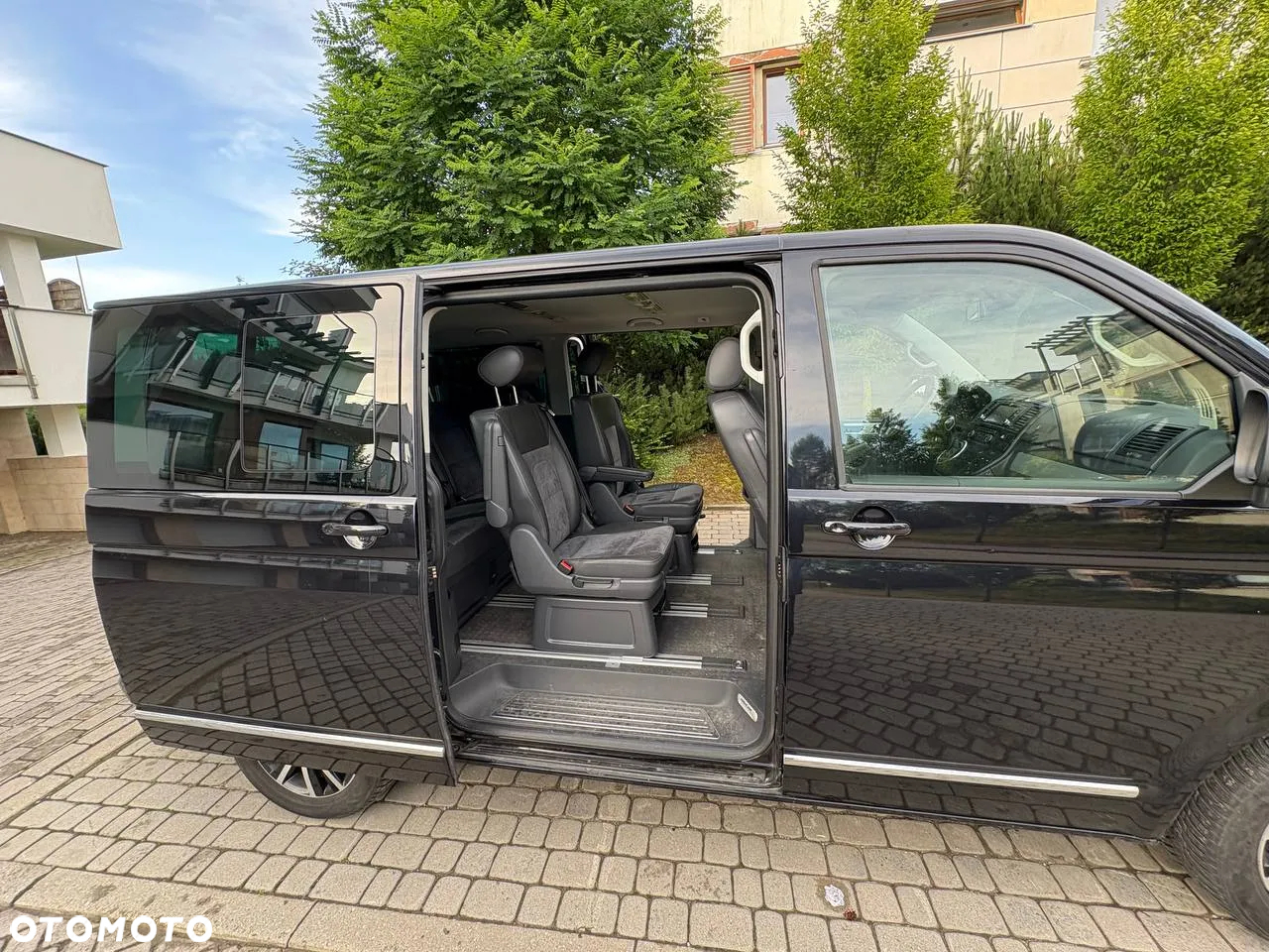 Volkswagen Multivan - 9