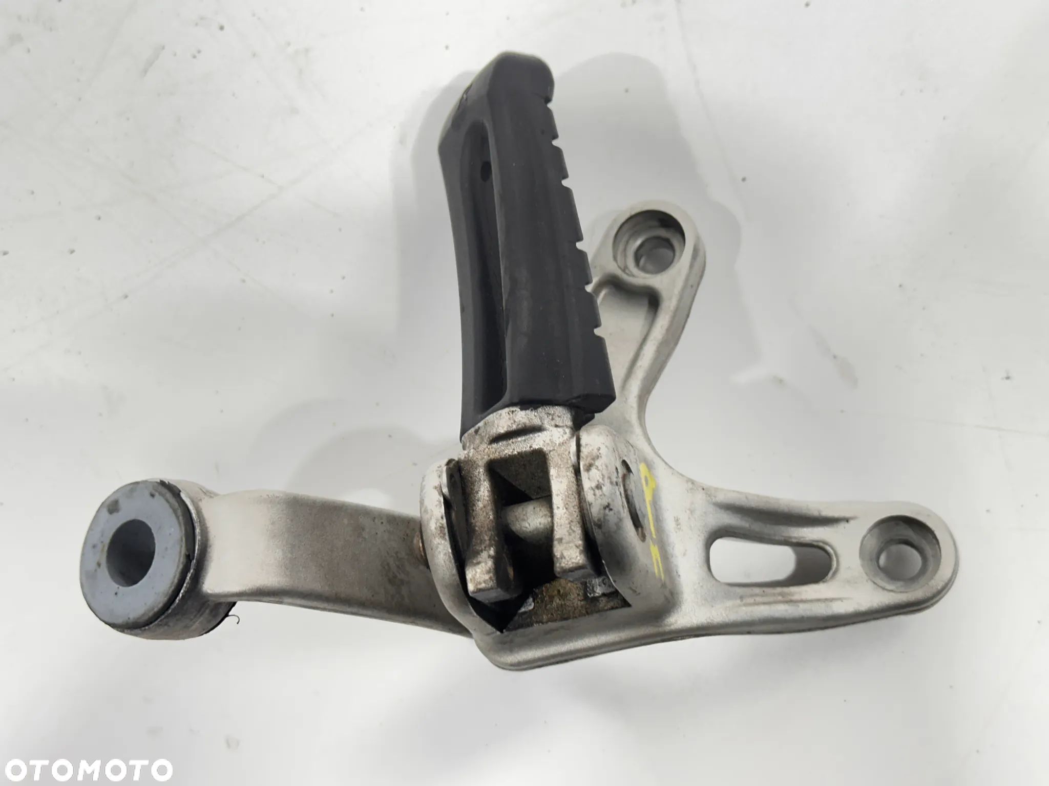 Podnóżek P  pasażera KTM Duke 690   12-15R - 1