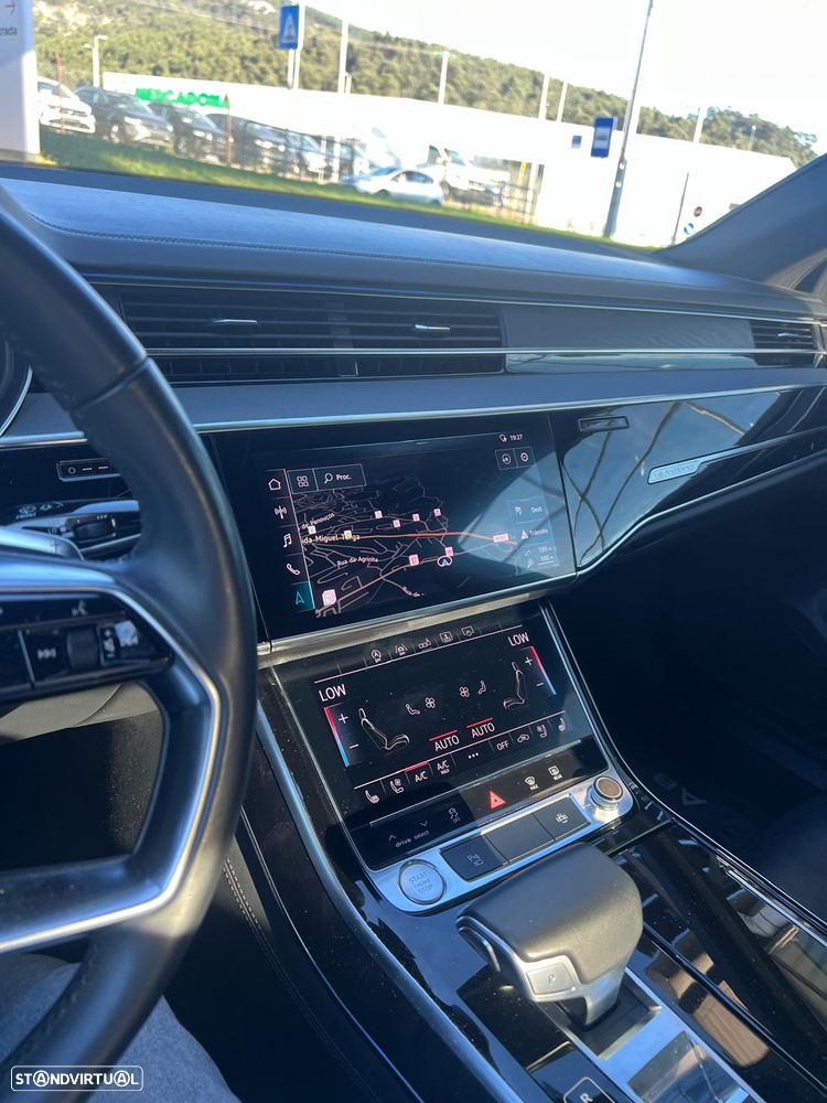 Audi A8 - 10