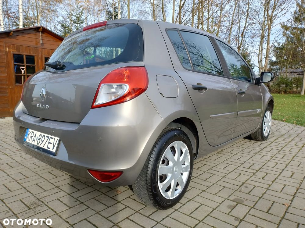 Renault Clio 1.2 16V Dynamique - 13