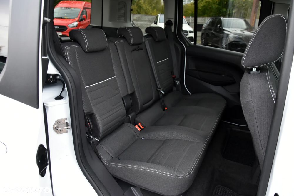Ford Tourneo Connect - 22