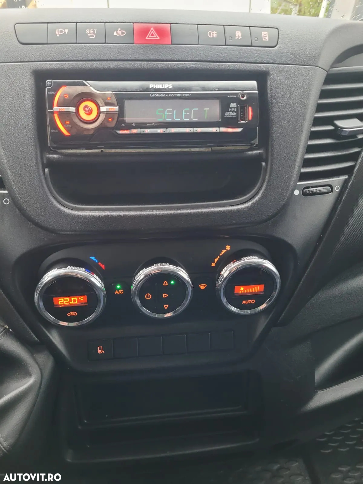 Iveco Daily 35-150 box si lift, cat B, box 8 Europlateti, motorizare 3.0l, finantare leasing - 25