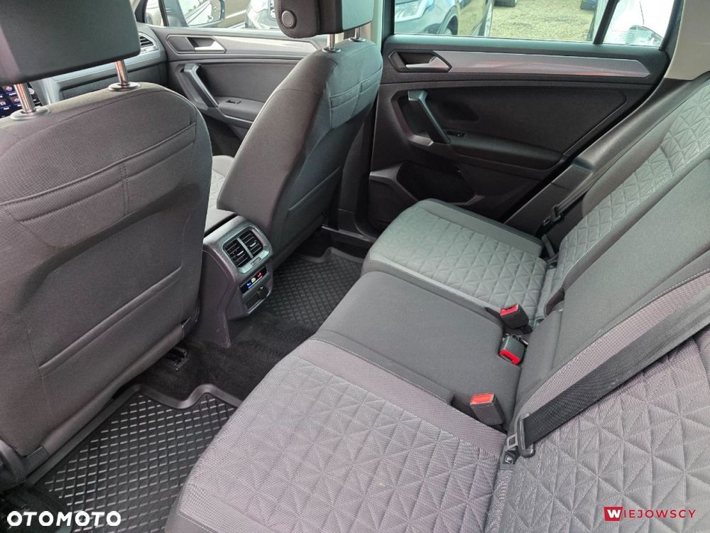 Volkswagen Tiguan - 18