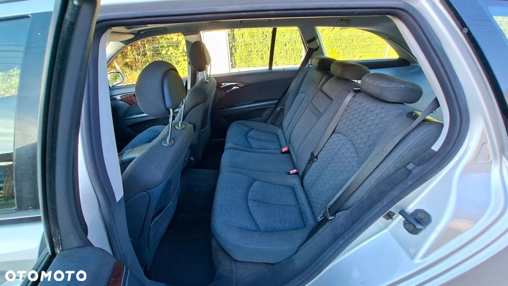 Mercedes-Benz Klasa E 220 CDI T Elegance - 17
