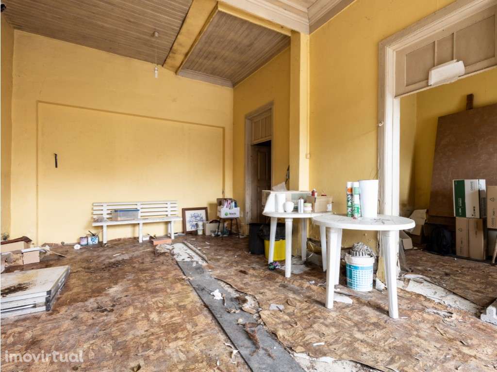 Moradia T2 por recuperar - Grande imagem: 4/17