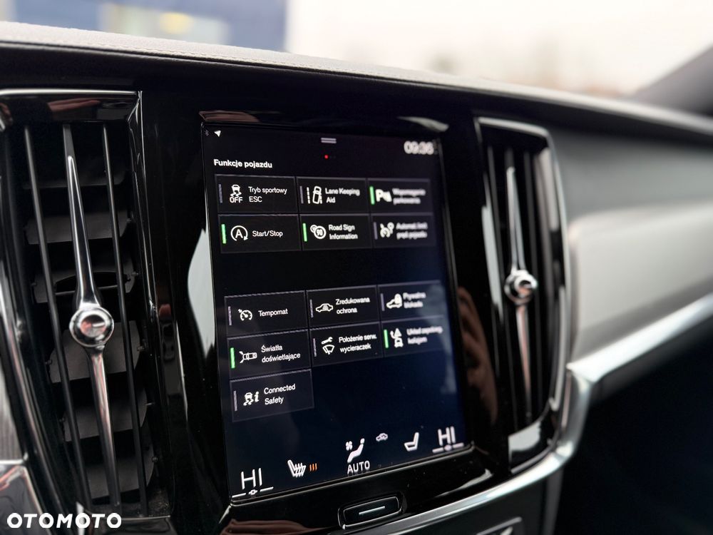 Volvo V90 D4 SCR R-Design - 25