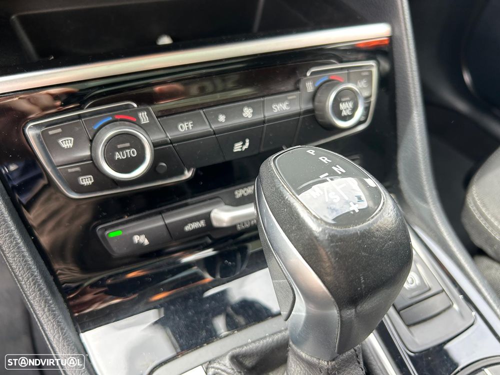 BMW 230xe Active Tourer - 6