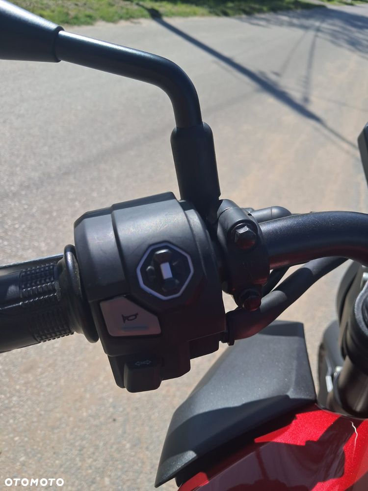 Honda CB - 8