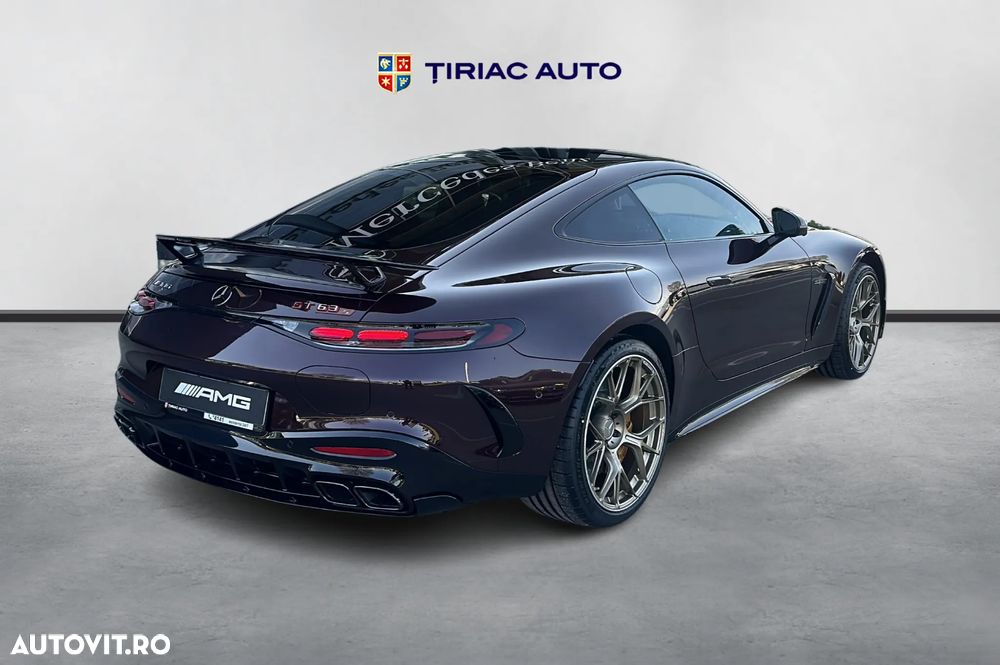 Mercedes-Benz AMG GT - 8