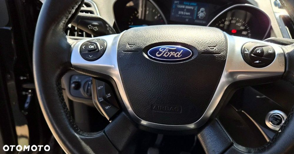 Ford Kuga - 36