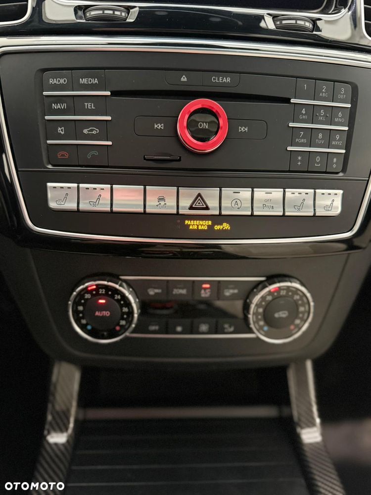 Mercedes-Benz GLE - 31