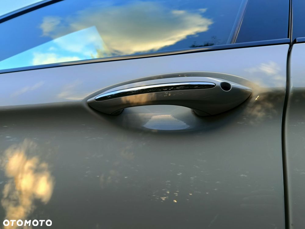 BMW Seria 5 520d xDrive M Sport sport - 30