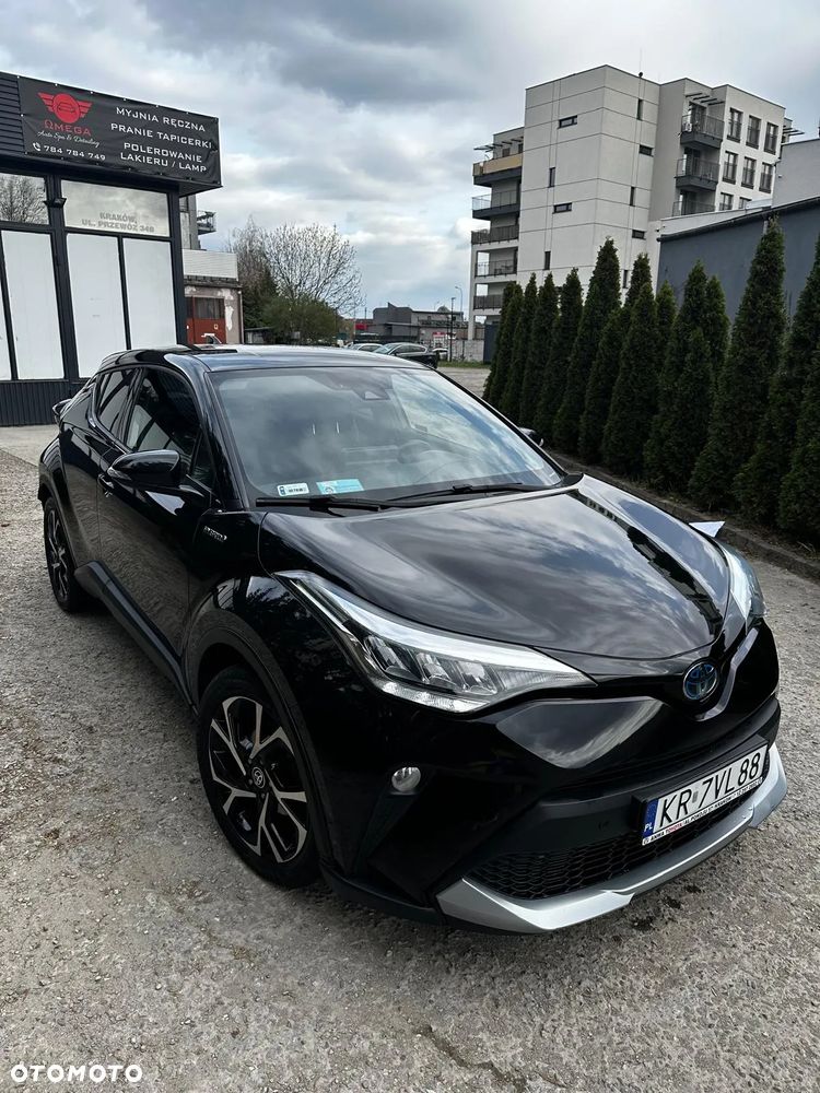 Toyota C-HR ver-2-0-hybrid-black-edition - 5