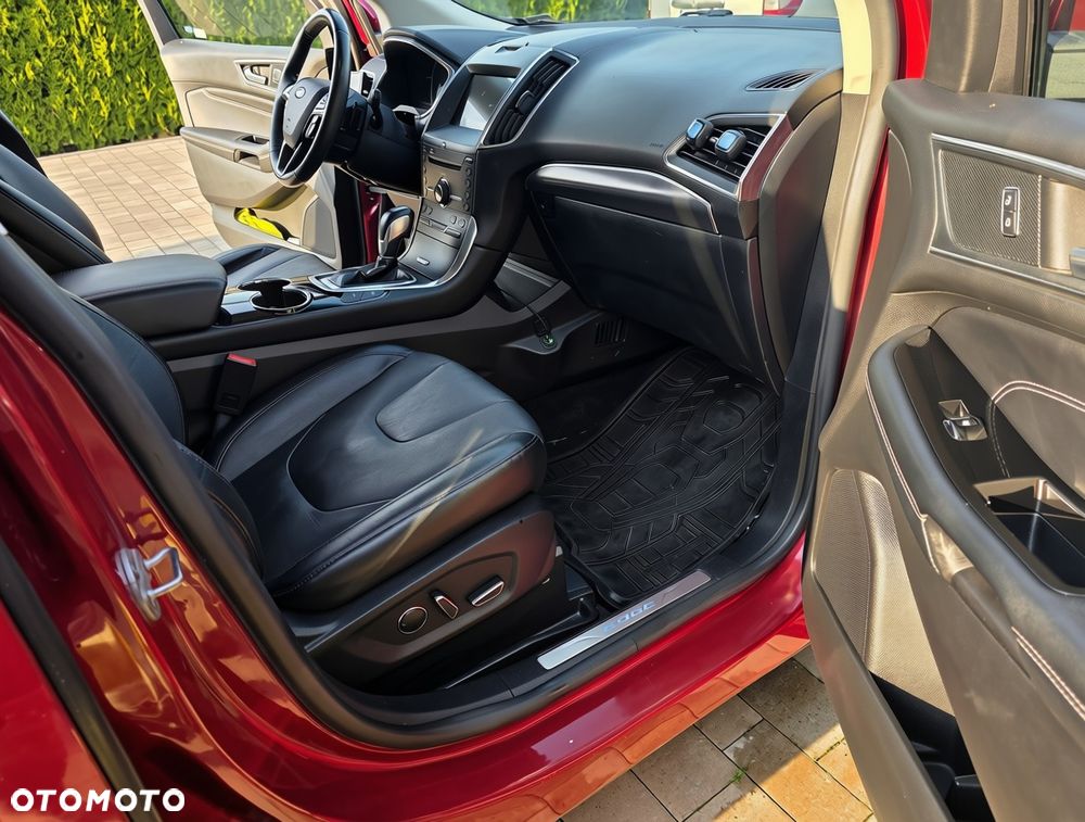 Ford Edge - 18